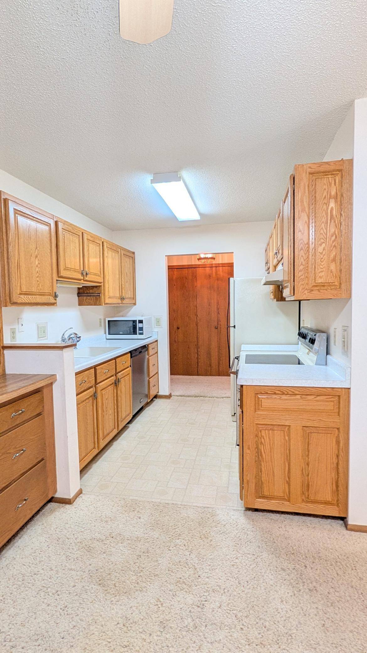 1200 18th AVE NW #118, Austin, MN 55912