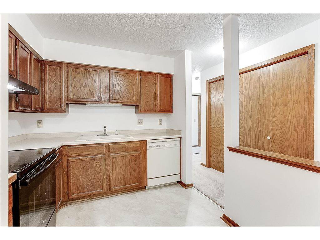 1000 41st AVE NE #204, Columbia Heights, MN 55421