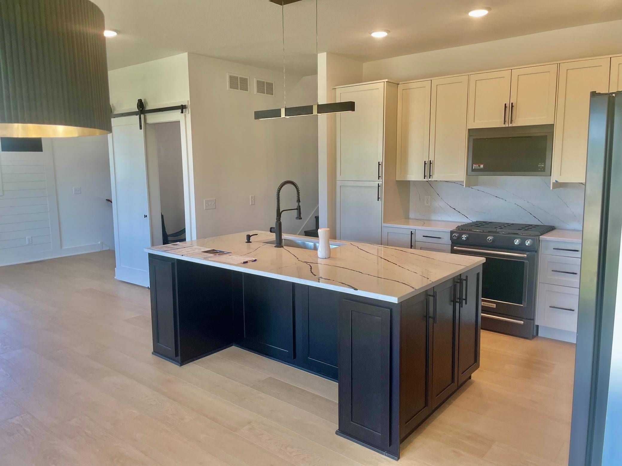 4550 Savanna TRL, Chaska, MN 55318