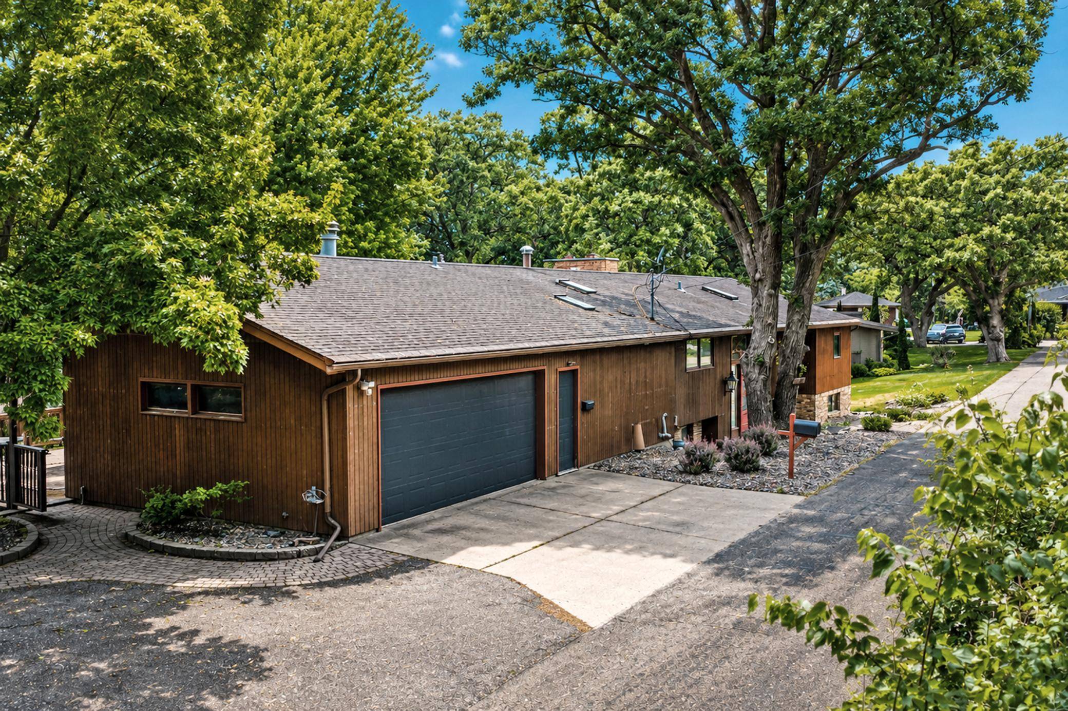 115 South LN, Albert Lea, MN 56007