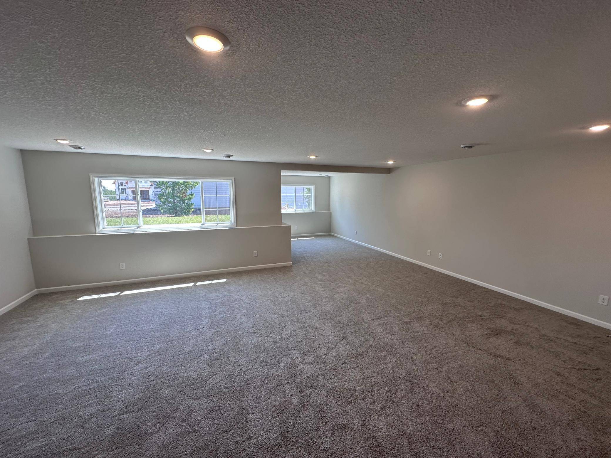7586 201st ST W, Lakeville, MN 55044