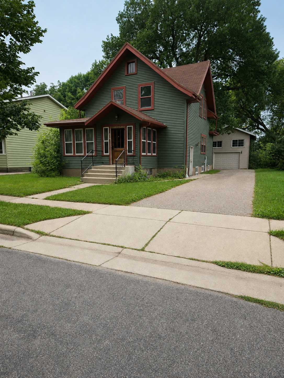 816 3rd ST SE, Willmar, MN 56201