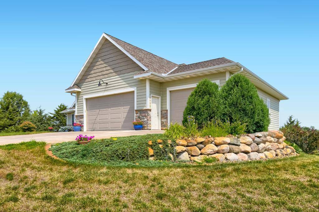 15261 Alpine CT NW, Ramsey, MN 55303