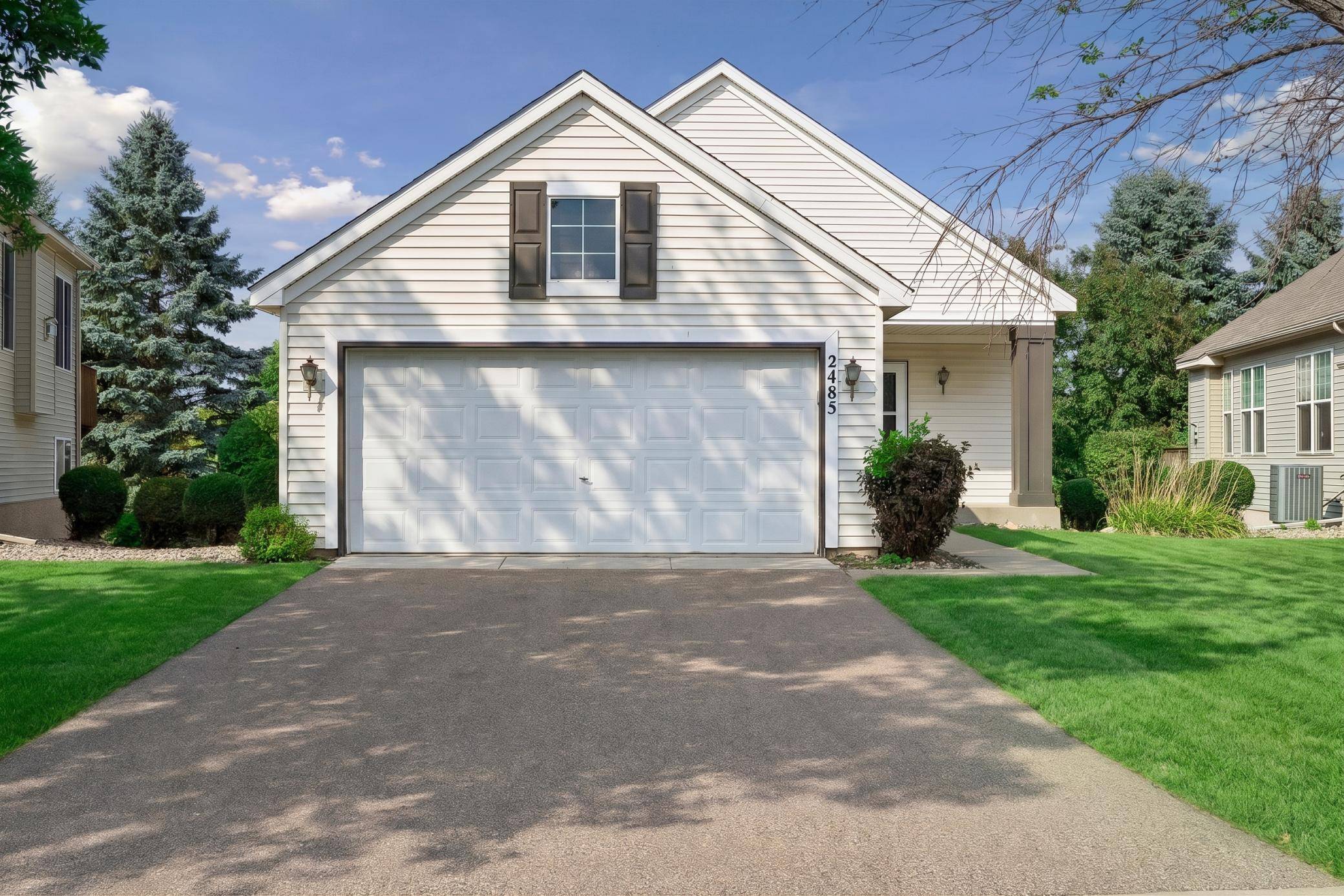 2485 Prairie Oak TRL, Woodbury, MN 55125