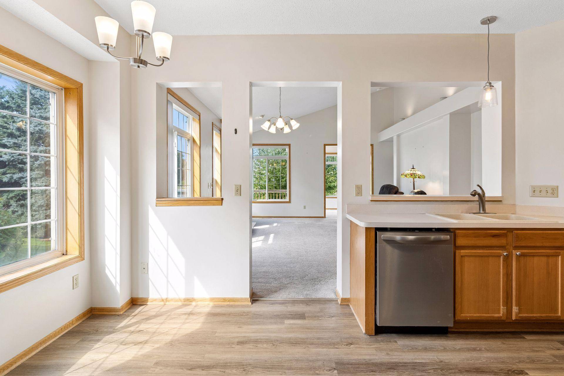 2485 Prairie Oak TRL, Woodbury, MN 55125