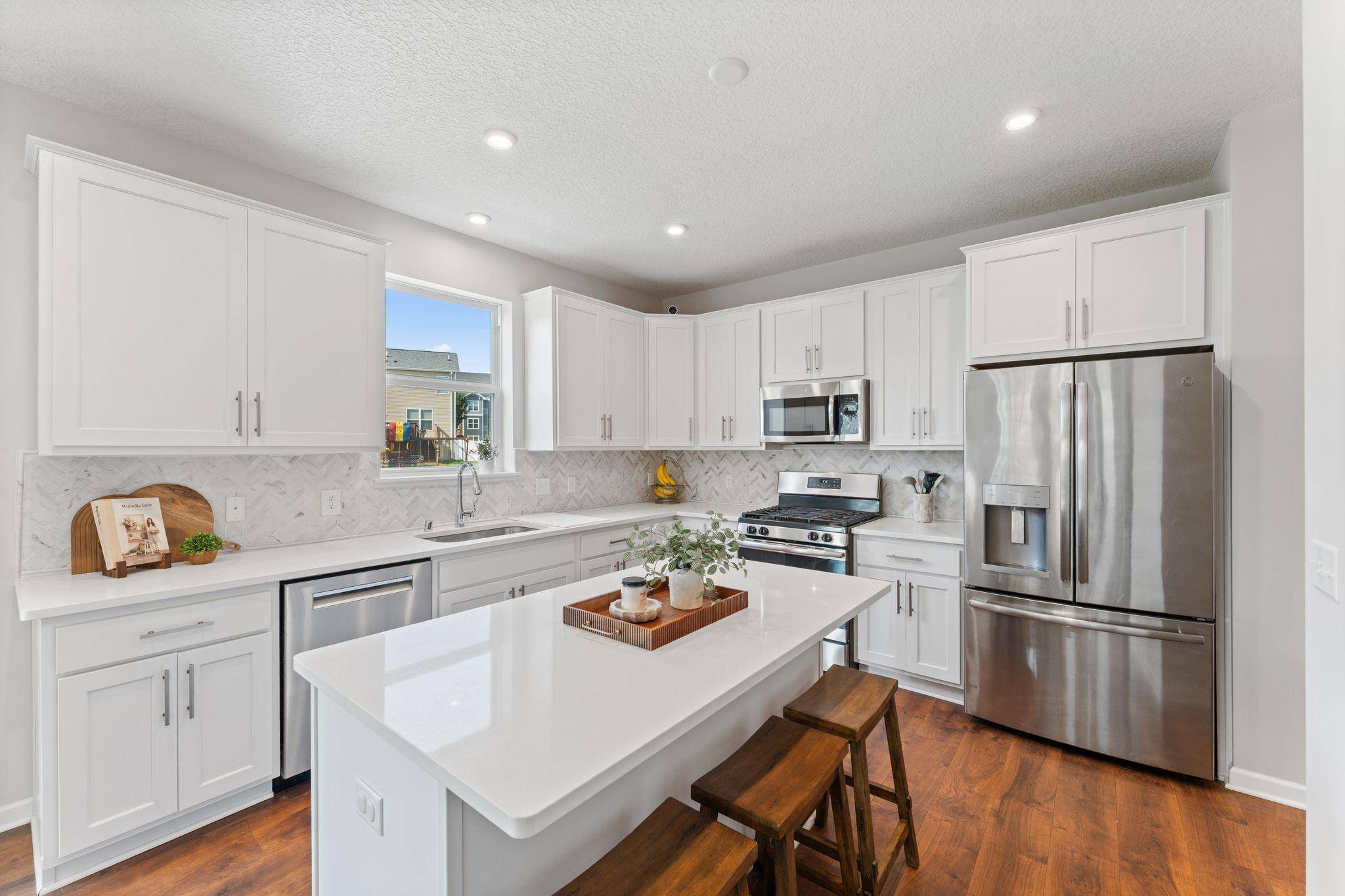 18135 Gladstone TRL, Lakeville, MN 55044