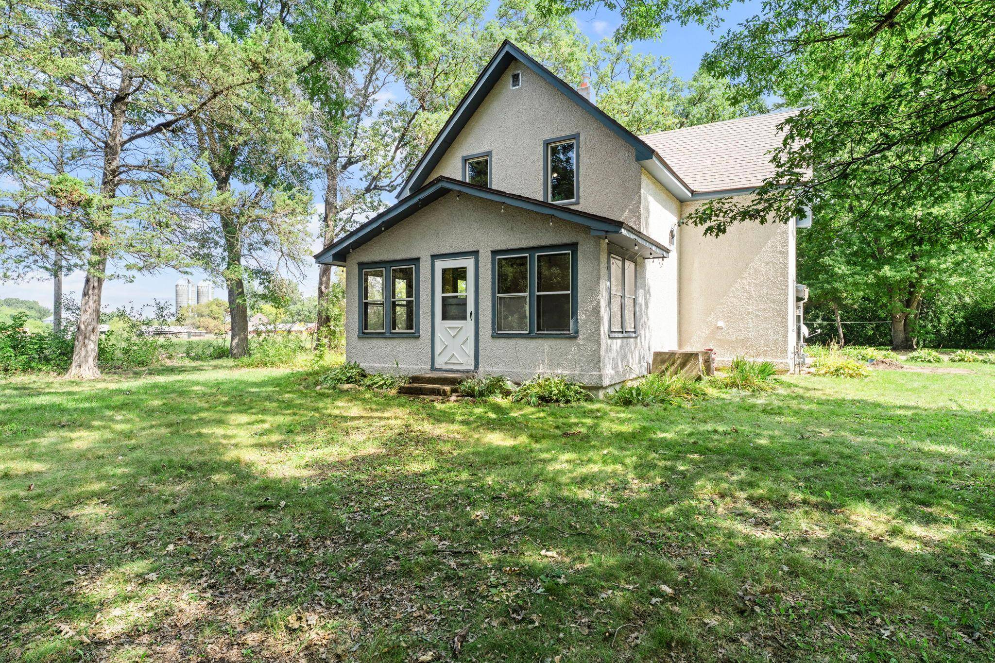 11620 375th ST, North Branch, MN 55056
