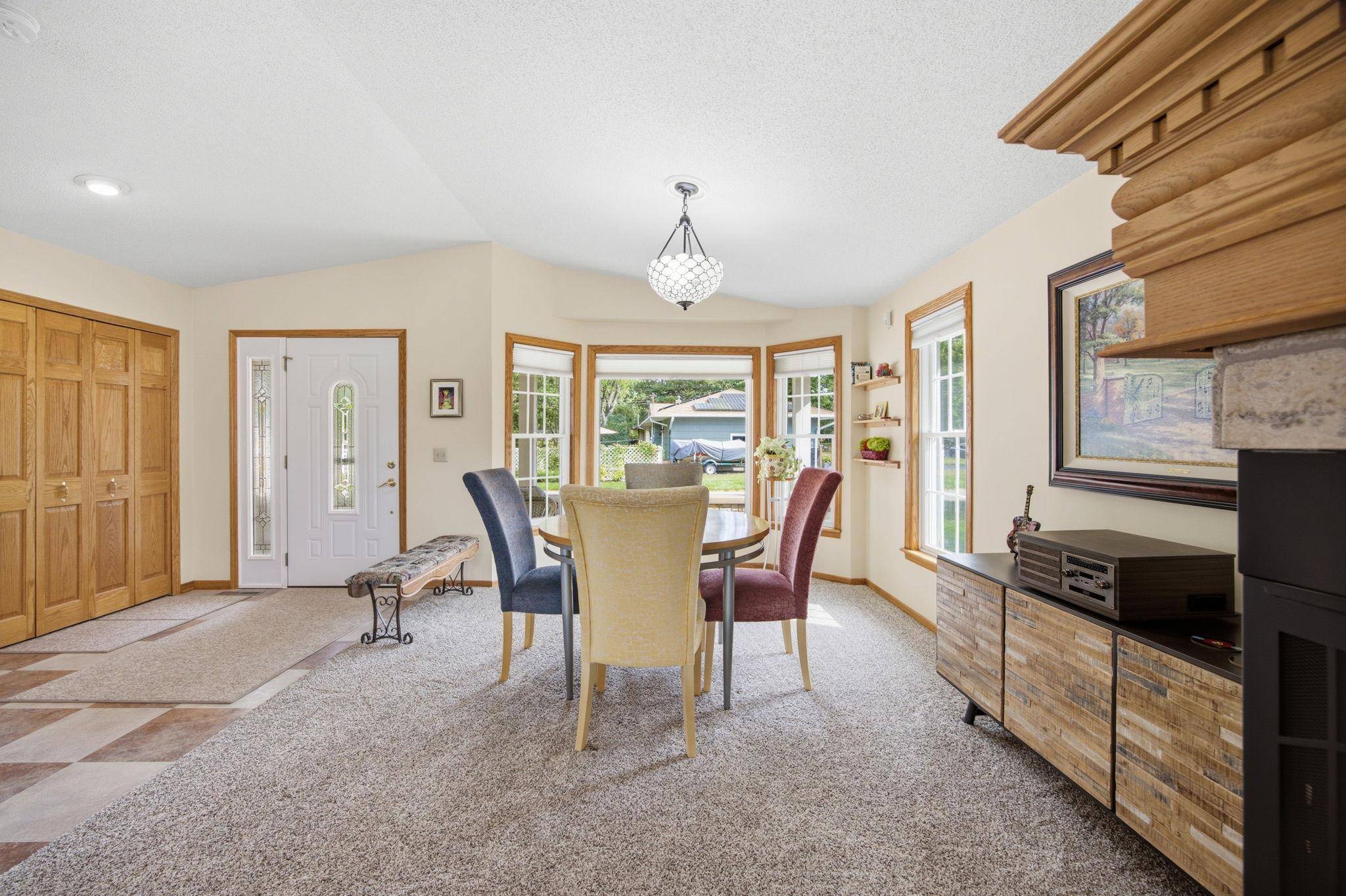 7806 Gloria CIR, Mounds View, MN 55112