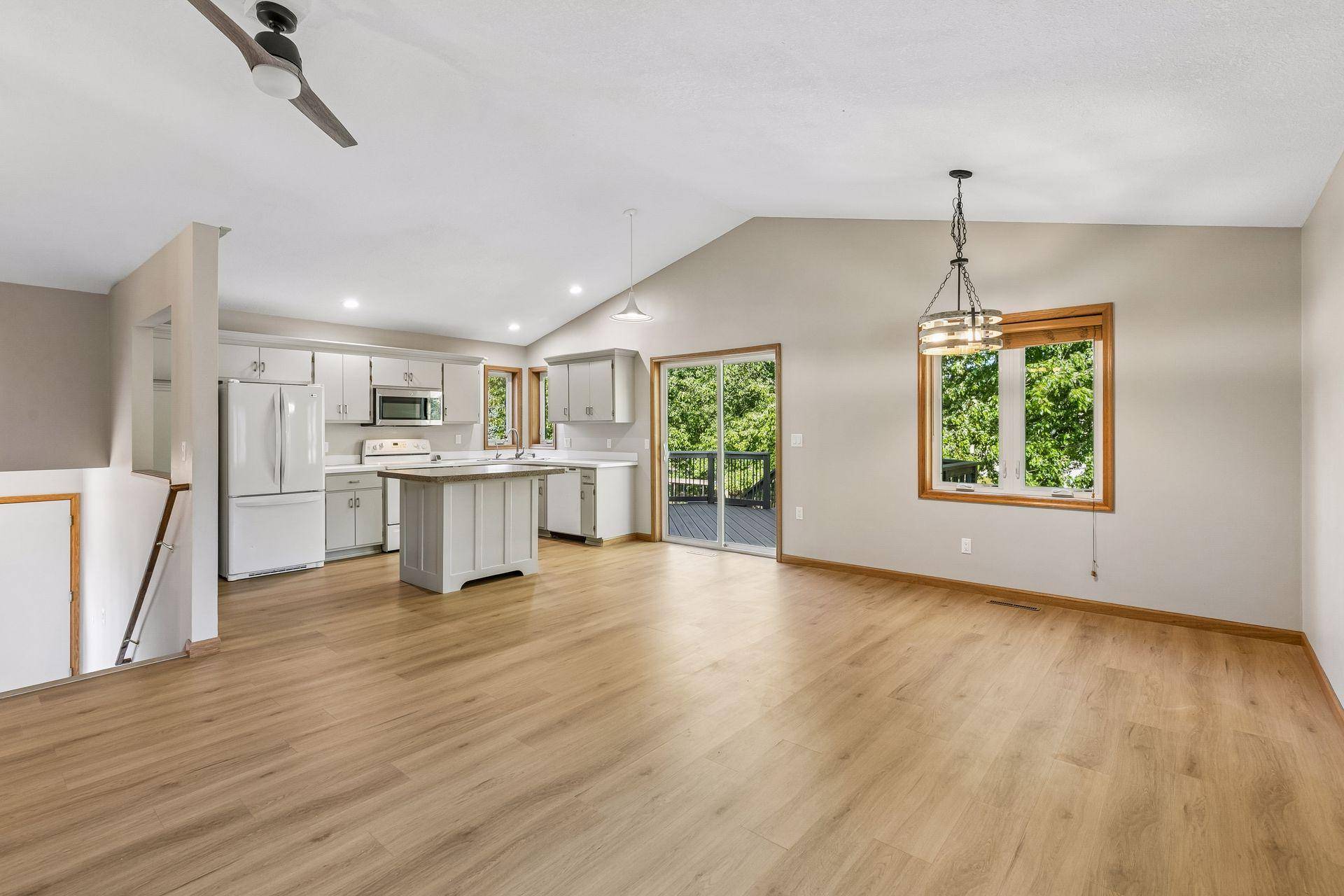 17200 Fieldcrest AVE, Farmington, MN 55024