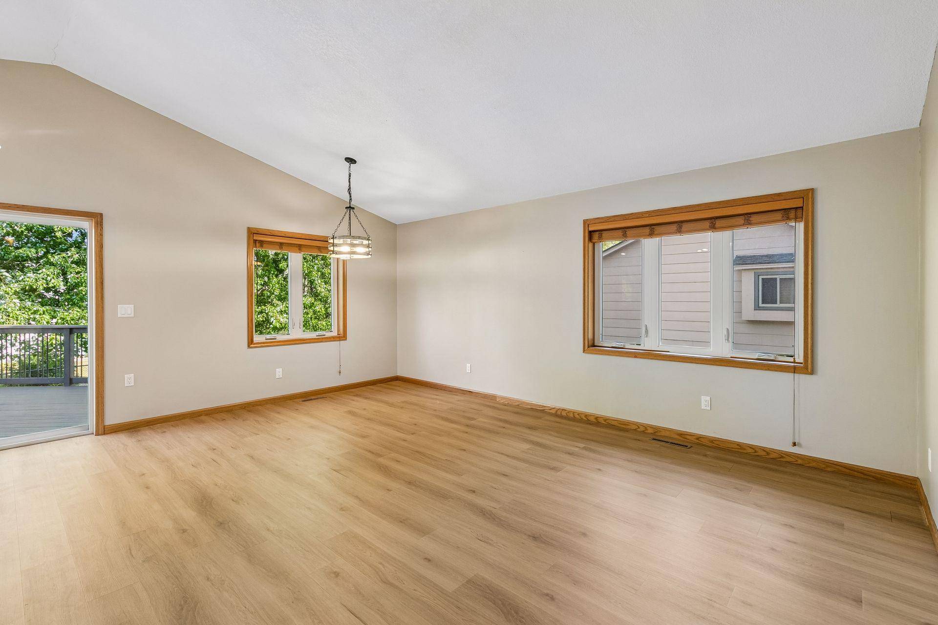 17200 Fieldcrest AVE, Farmington, MN 55024