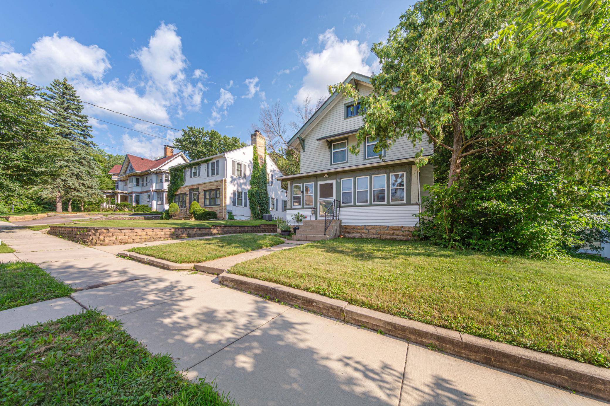 117 Shaubut ST, Mankato, MN 56001