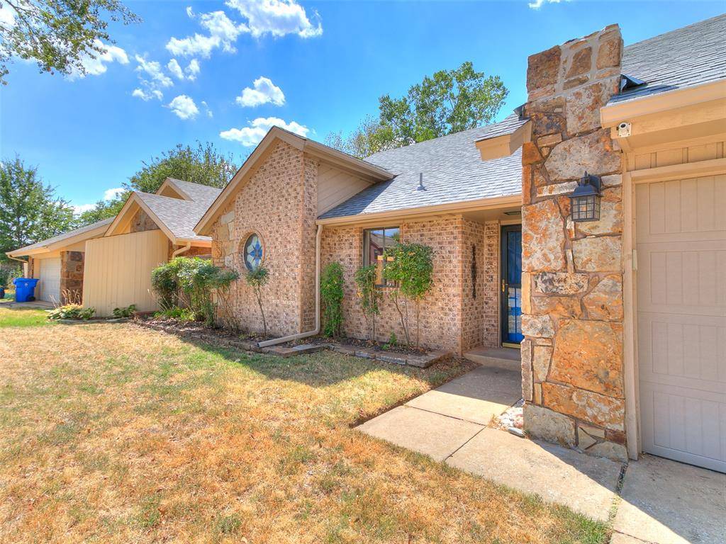 260 N Creekdale DR, Norman, OK 73072