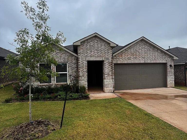 10501 SW 41st ST, Mustang, OK 73064