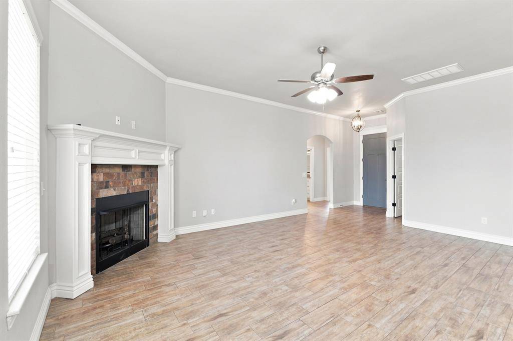 5505 Painted Pony RD, Warr Acres, OK 73132