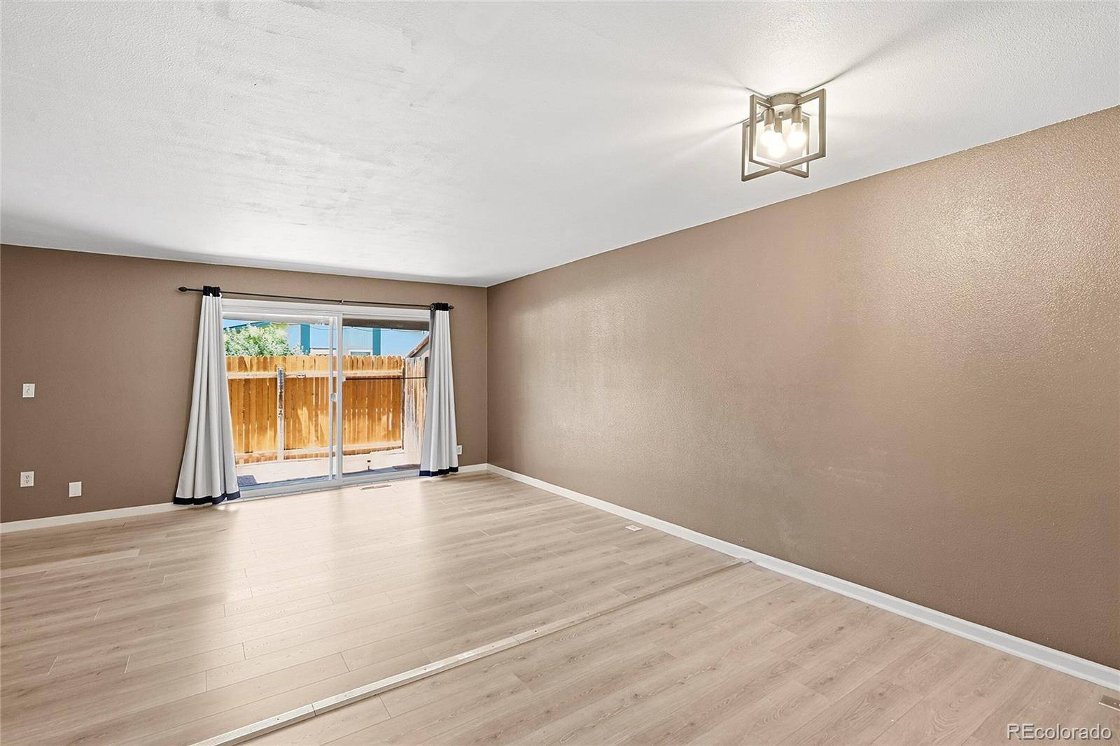 976 Coronado Pkwy #C, Denver, CO 80229