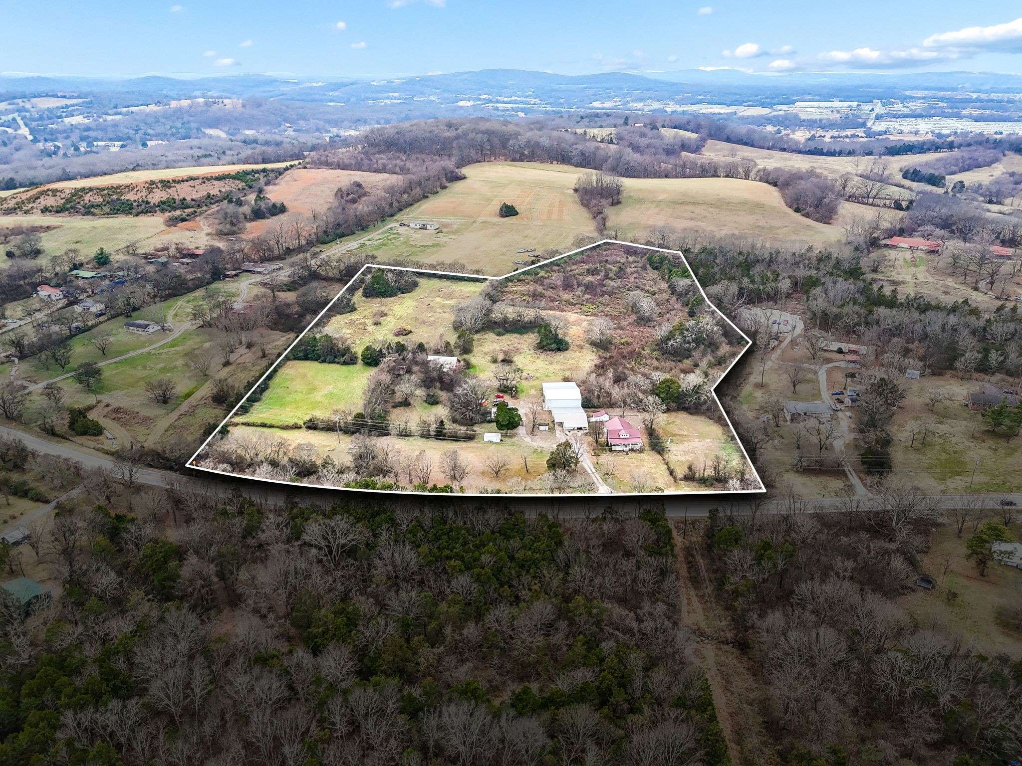 2972 Cainsville Rd, Lebanon, TN 37090