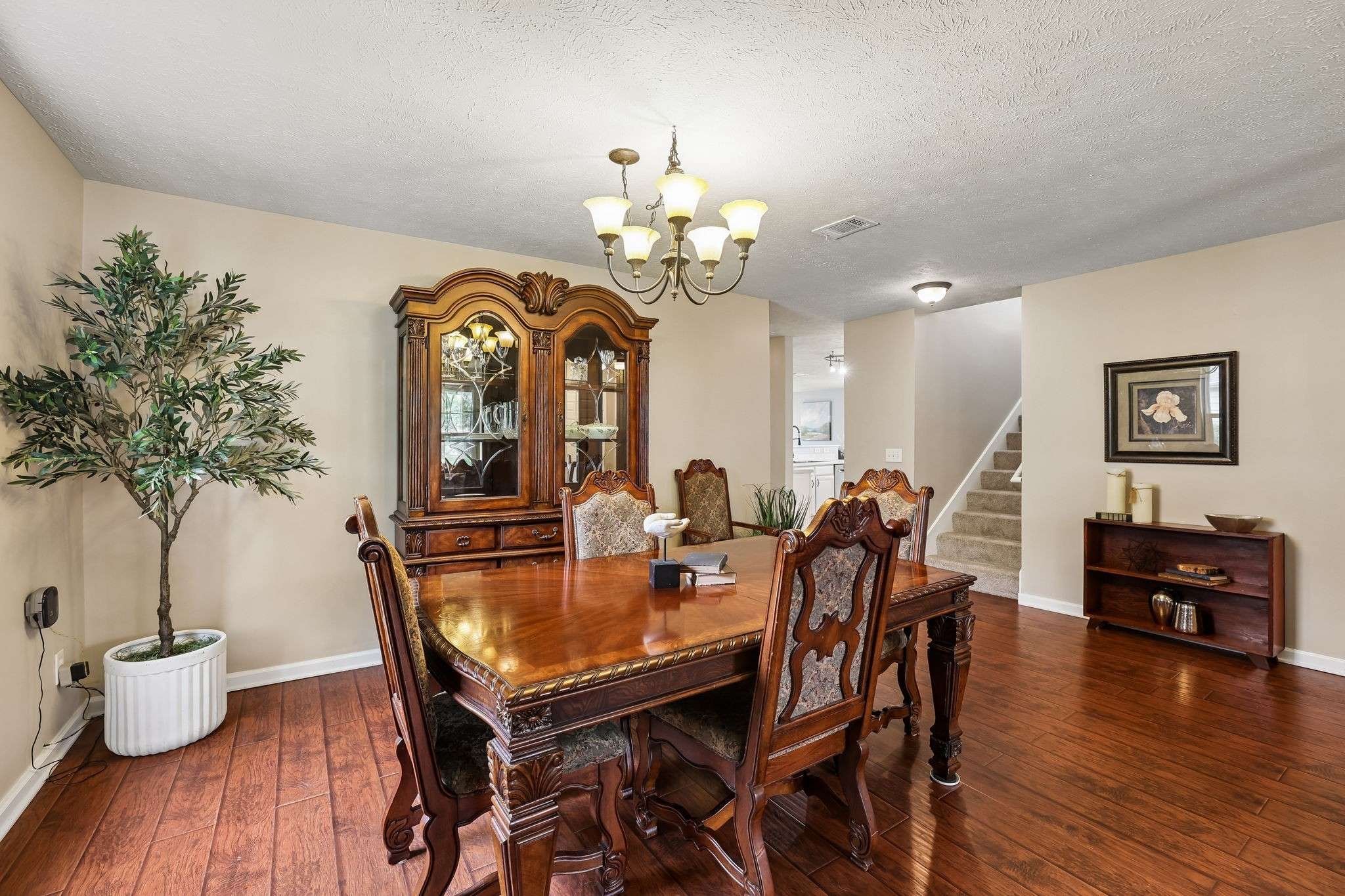 5715 Roxbury Dr, Murfreesboro, TN 37128