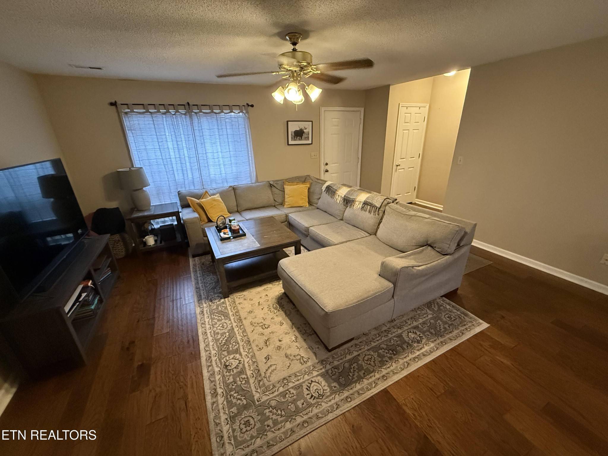 437 S Gallaher View Rd, Knoxville, TN 37919