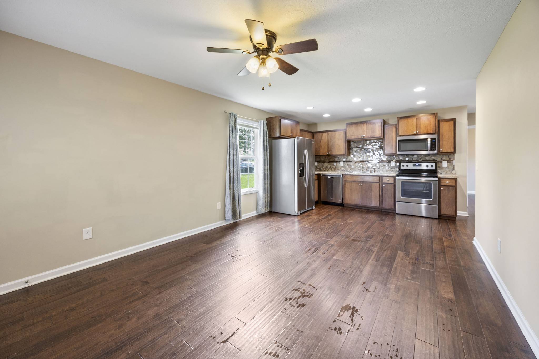 406 Cherry St, Decherd, TN 37324