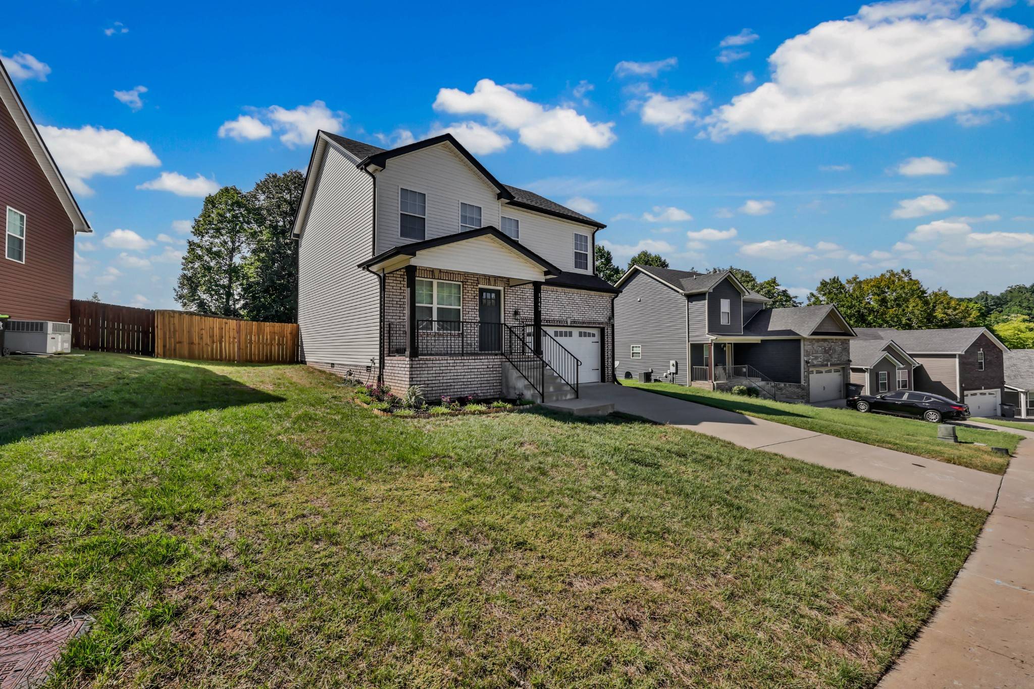 1145 Racker Dr, Clarksville, TN 37043