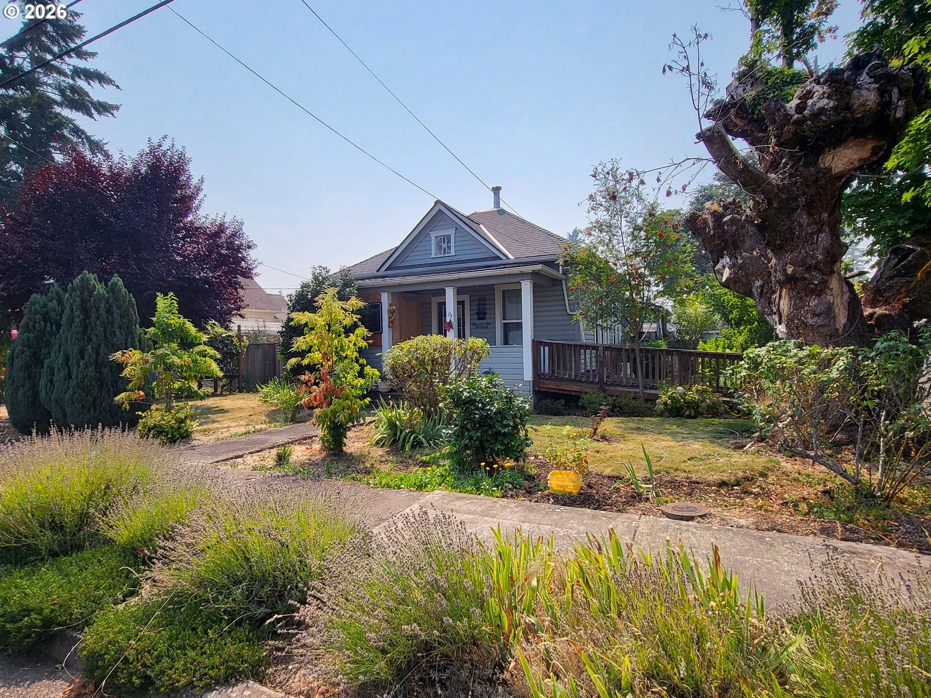 305 S 3RD ST, Cottage Grove, OR 97424