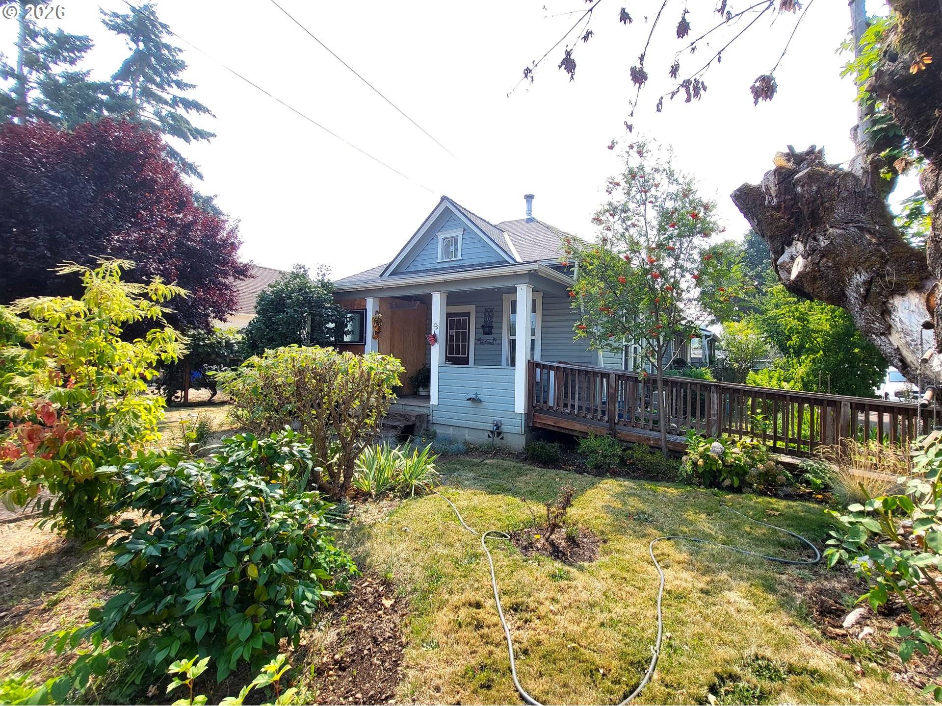 305 S 3RD ST, Cottage Grove, OR 97424
