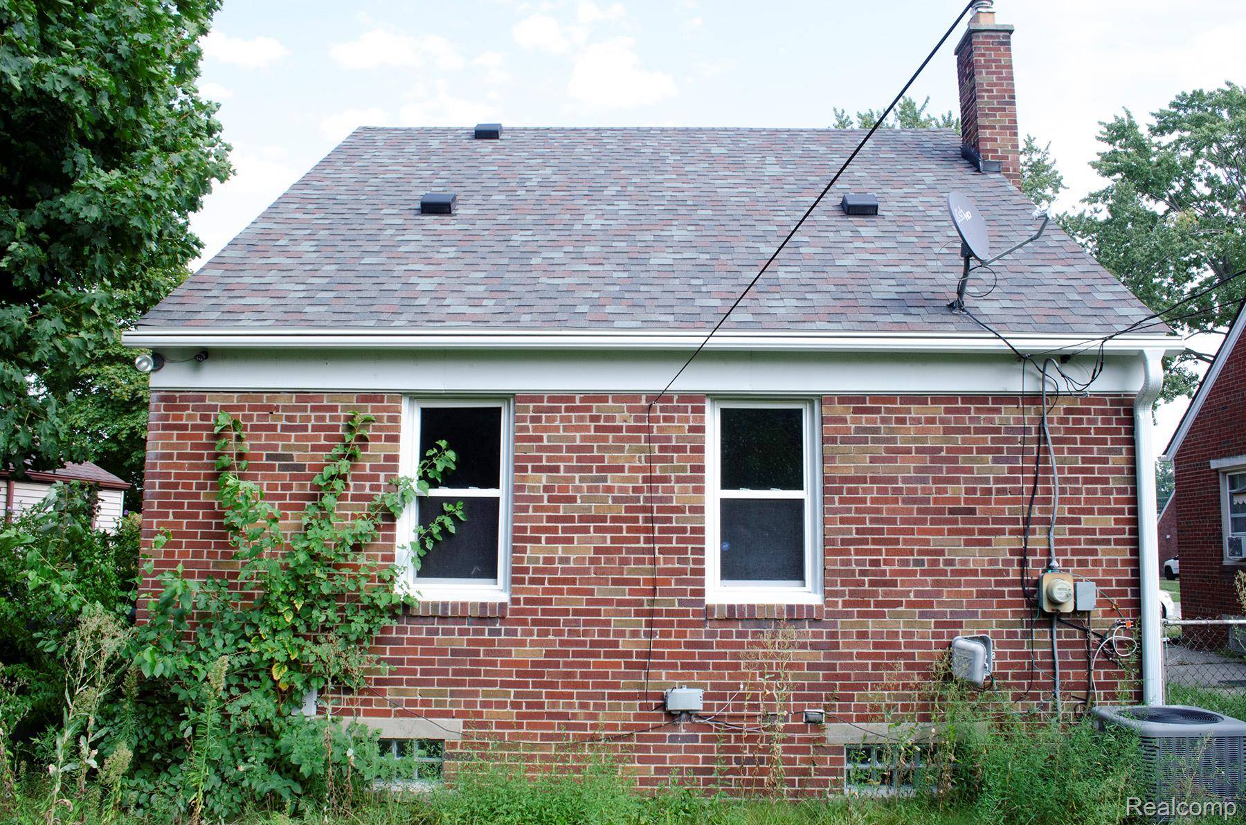 1833 Mayburn ST, Dearborn, MI 48128