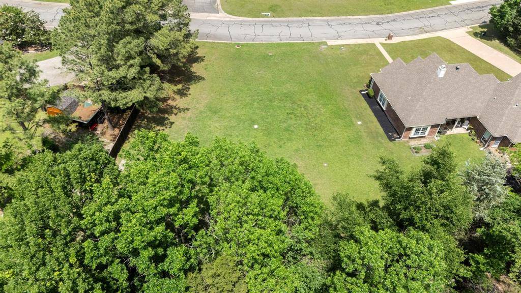 1000 Legend Avenue, Bonham, TX 75418