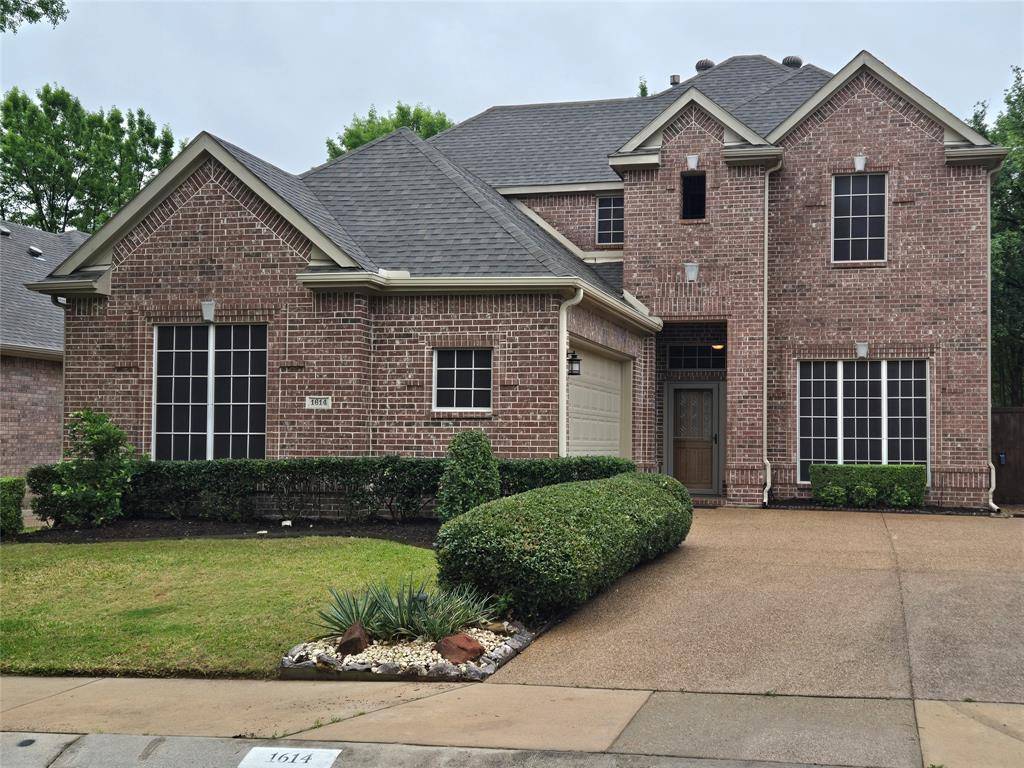 1614 Villa Court, Corinth, TX 76210