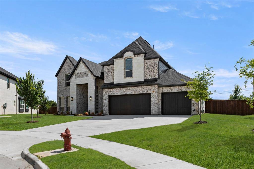 2565 Riverchase Way, Grand Prairie, TX 75054