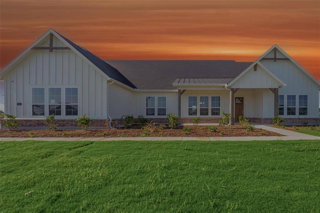 12213 Crystal Drive, Krum, TX 76249