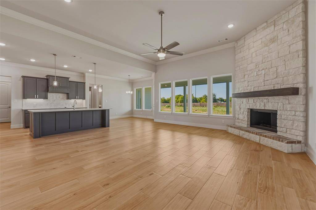 12213 Crystal Drive, Krum, TX 76249