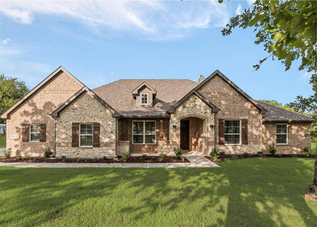 2021 Crystal Palace Boulevard, Alvarado, TX 76009