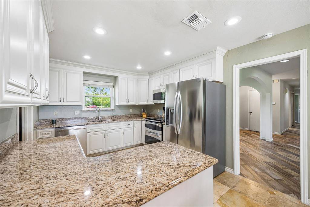 1300 Rock Ridge Road, Lucas, TX 75002