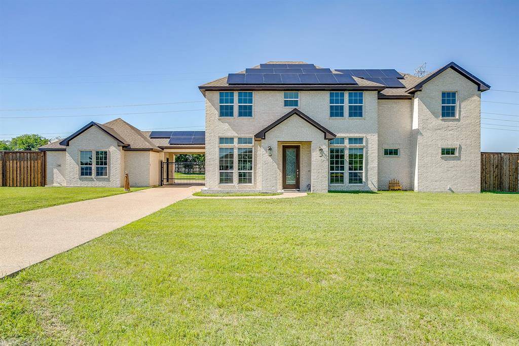 5400 Posada Drive, Fort Worth, TX 76036