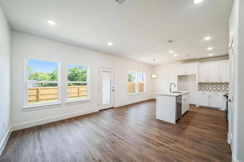 5912 Tin Top Highway, Granbury, TX 76048
