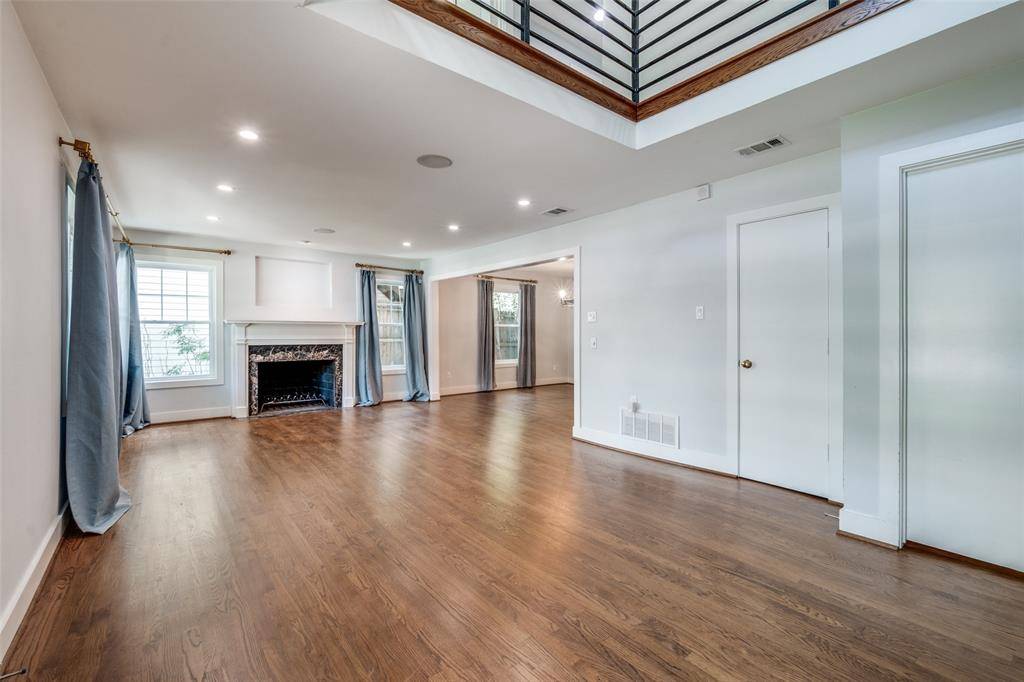 5322 Glenwick Lane, Dallas, TX 75209