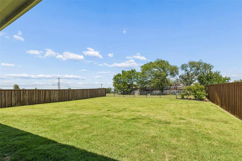 8914 Edna Place, Rowlett, TX 75089
