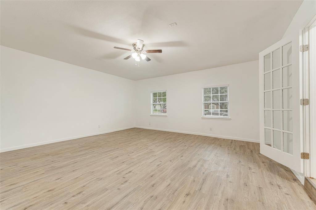 2514 Bobwhite Boulevard, Mesquite, TX 75149