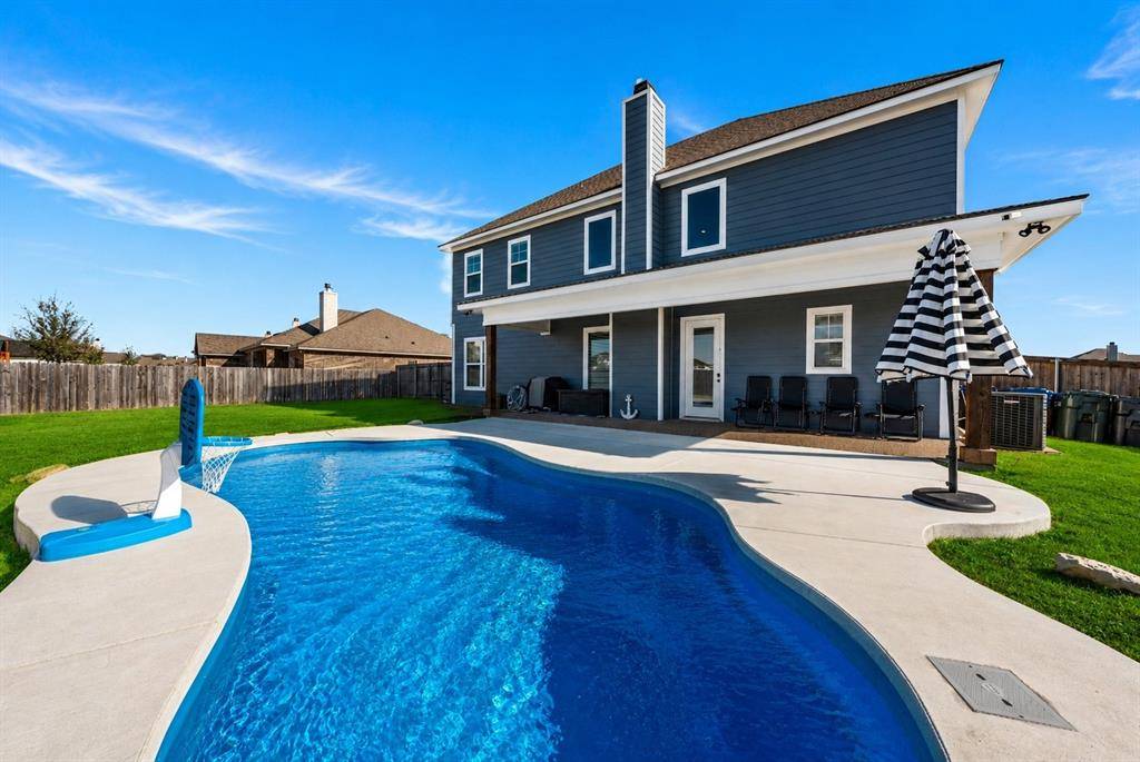 10053 Wildberry Drive, Waco, TX 76712