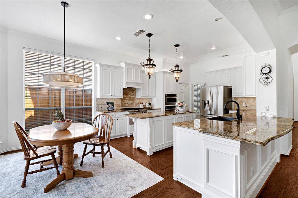 2505 Sir Tristram, Lewisville, TX 75056