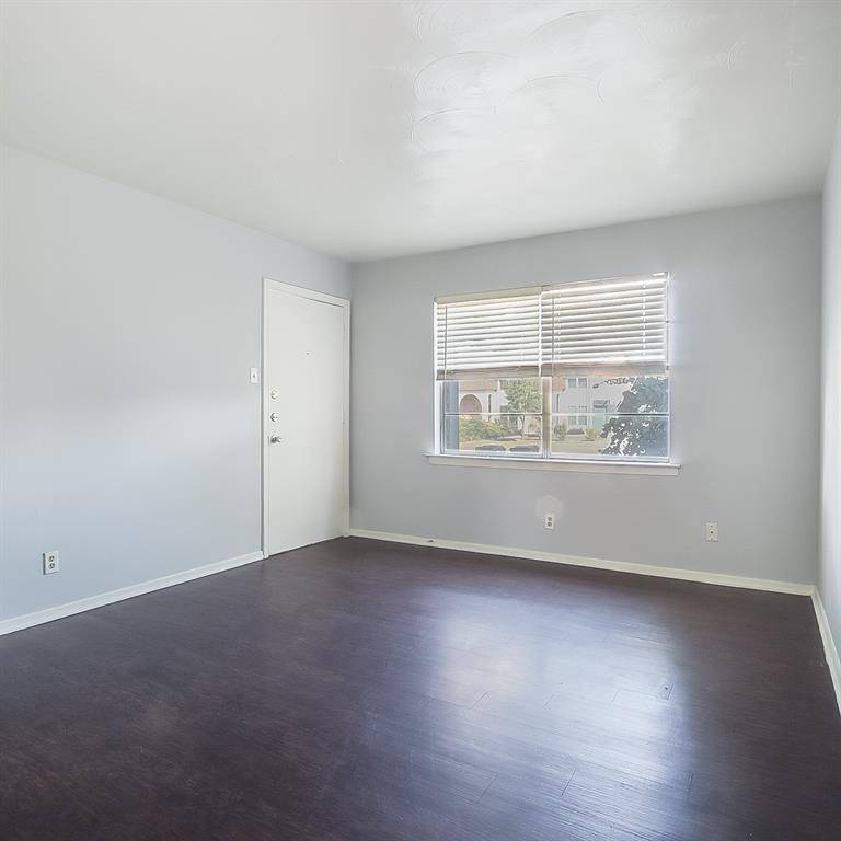 2725 Patricia Lane, Garland, TX 75041