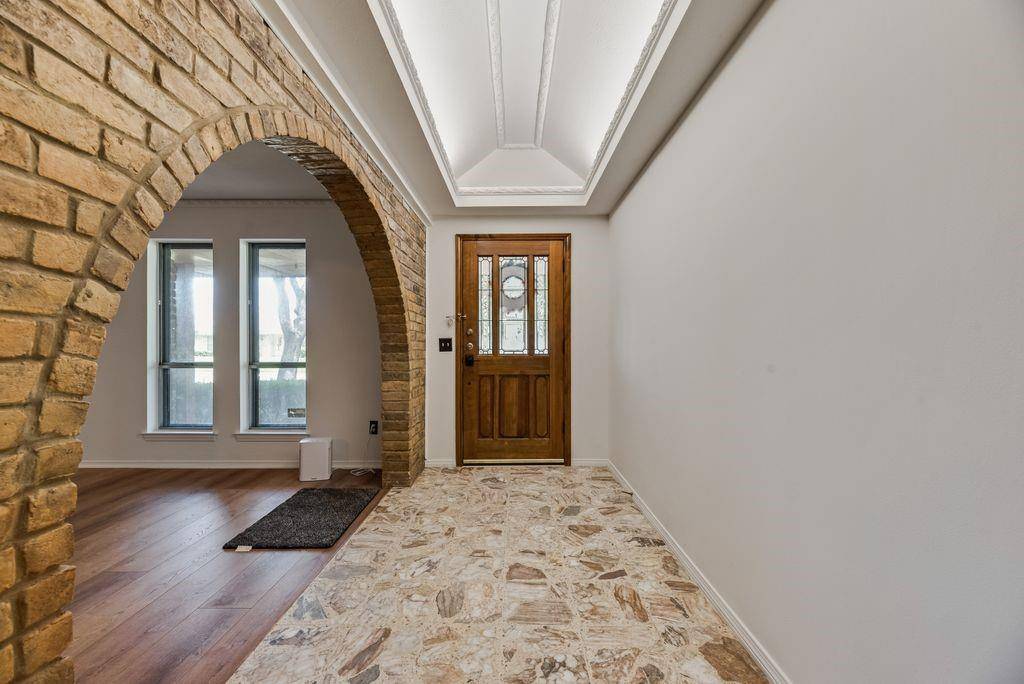 2520 Coleshire Drive, Plano, TX 75075