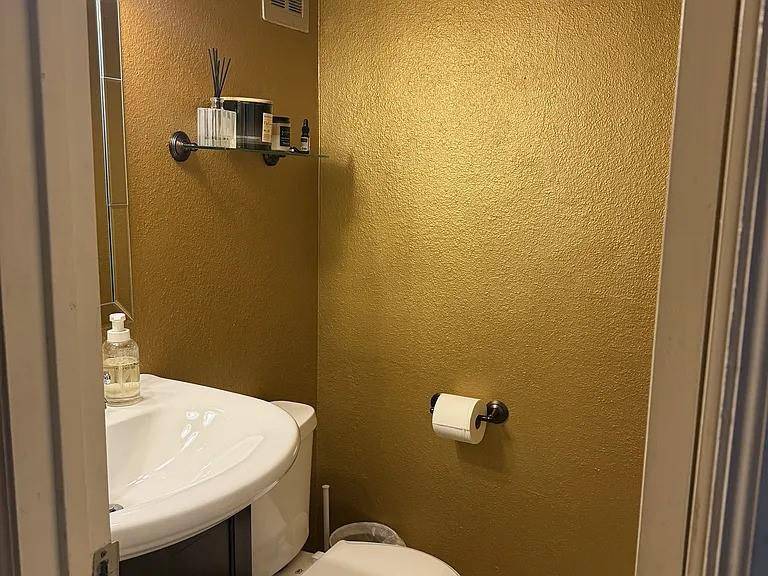 4520 Holland, Dallas, TX 75219