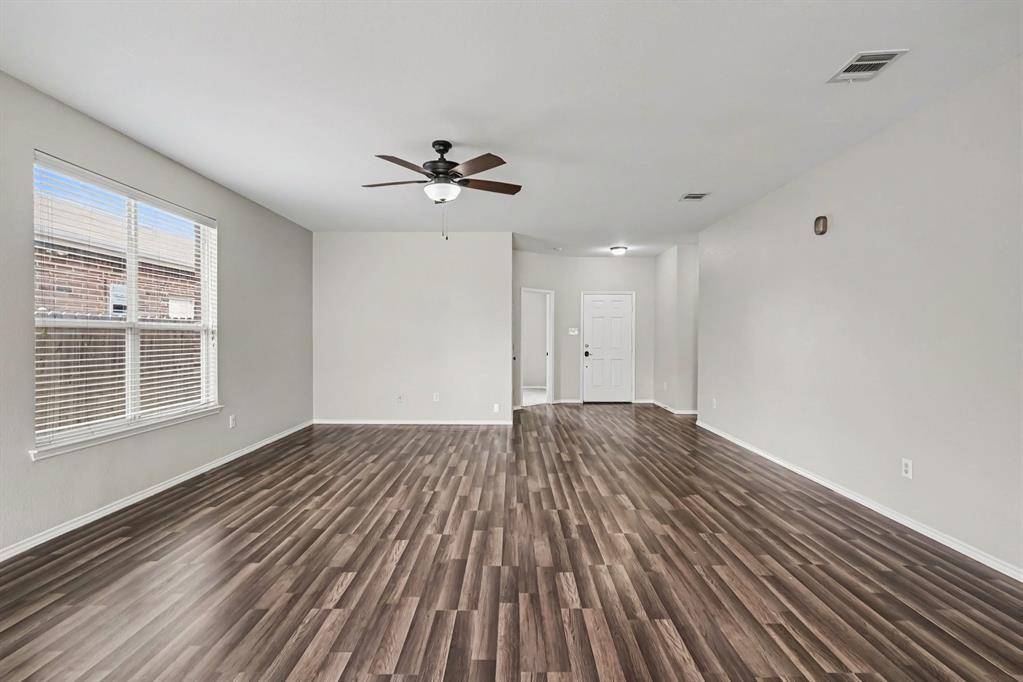 8512 Cumberland Gap Drive, Fort Worth, TX 76244