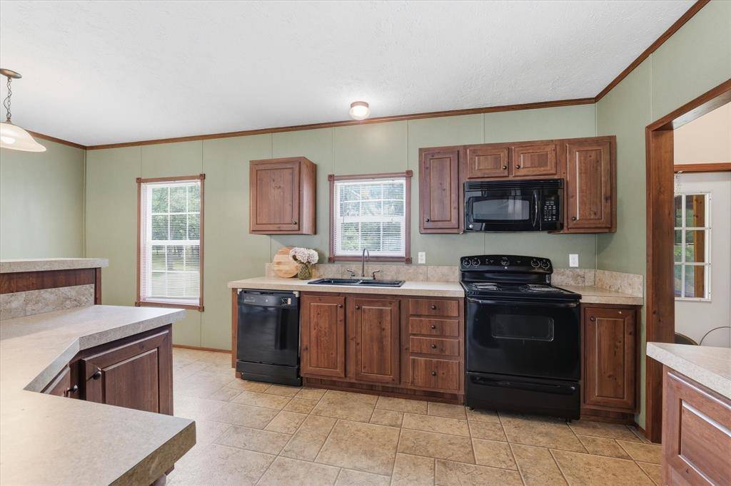 4258 Highway 164 E, Groesbeck, TX 76642