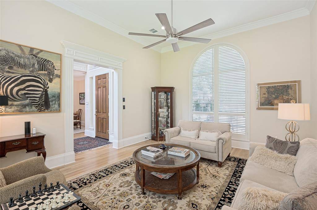 5420 Wescott Lane, Dallas, TX 75287