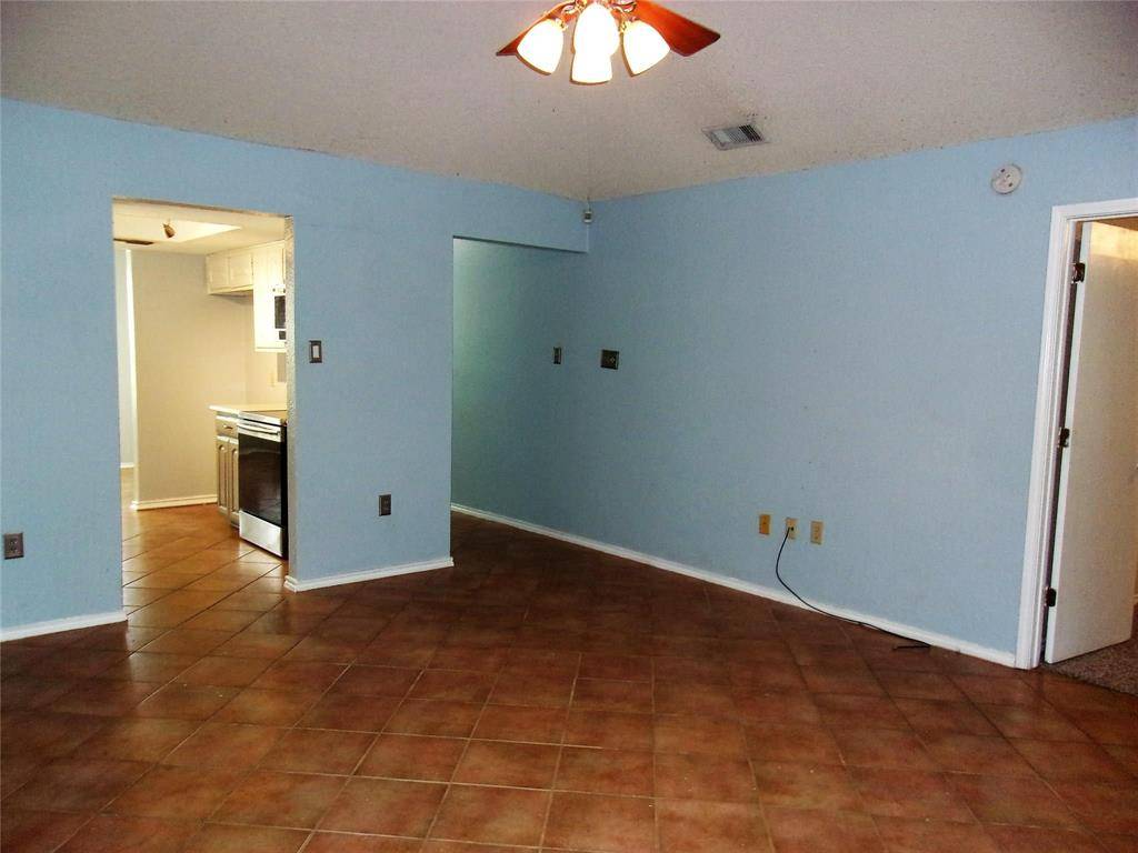 4200 Rye Glen Drive, Arlington, TX 76017