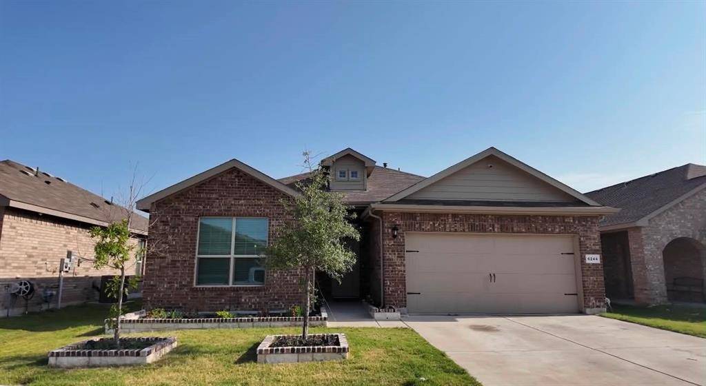 6244 Weaving Loom Way, Fort Worth, TX 76179
