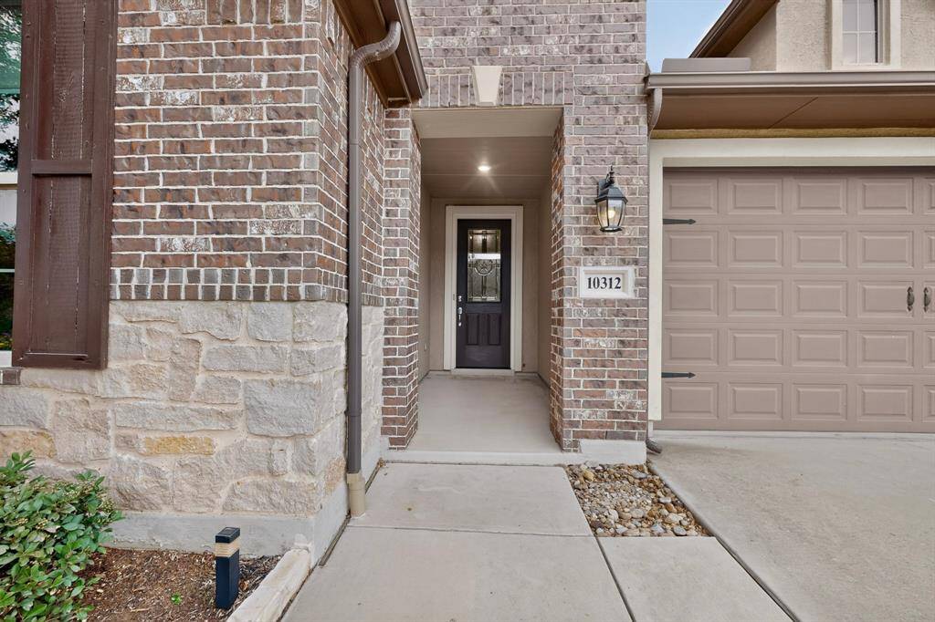 10312 Claystone Drive, Denton, TX 76207